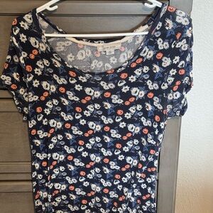 Adam Levine Collection Navy Floral Short Sleeve Tee